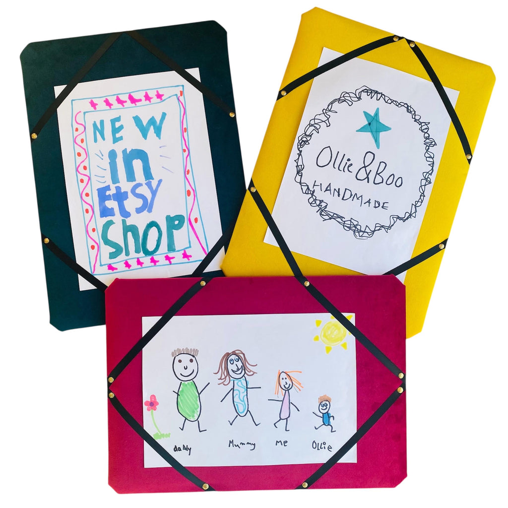 Fabric display board for showing notices, artwork or certificates. Great for kids. Poster or photo display.